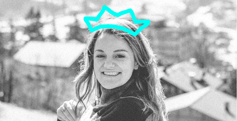Hayley Bennett with a fun doodle of a crown on top of her head.
